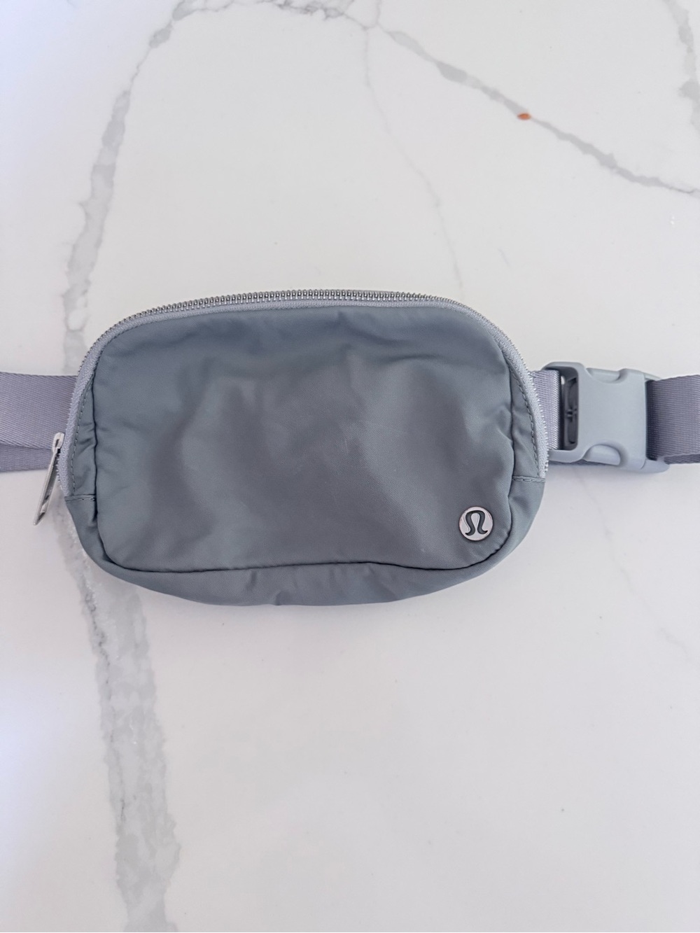 lululemon athletica Gray Crossbody Belt Bag - Picture 1 of 10
